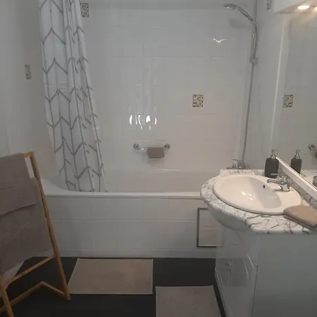 Le Tri Beneu Bed & Breakfast Sivry-Rance