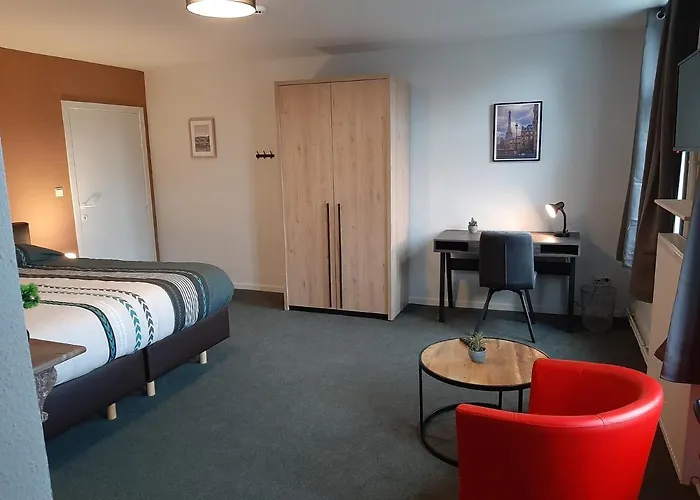 Le Tri Beneu Bed & Breakfast 3*